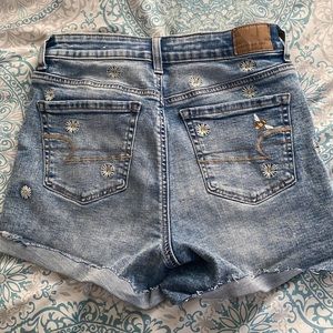 American Eagle Daisy Shorts